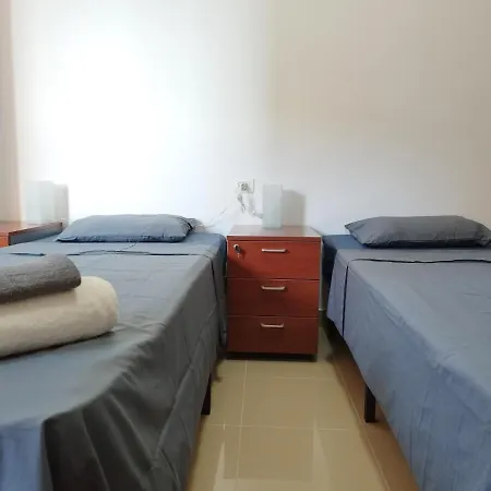 Vivienda Vacacional Compartida Bed & Breakfast *