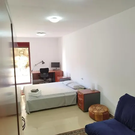 Bed & Breakfast Vivienda Vacacional Compartida *